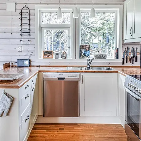 בית נופש Stunning In With Sauna *